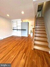 209 Hermit St in Philadelphia, PA - Building Photo - Building Photo