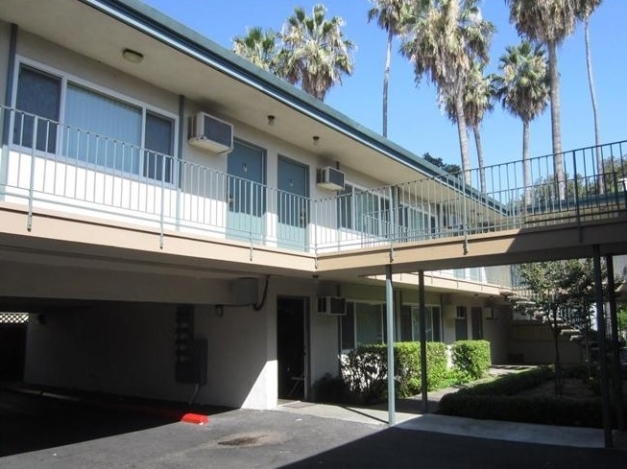 Acacia Terrace in Stockton, CA - Building Photo - Building Photo