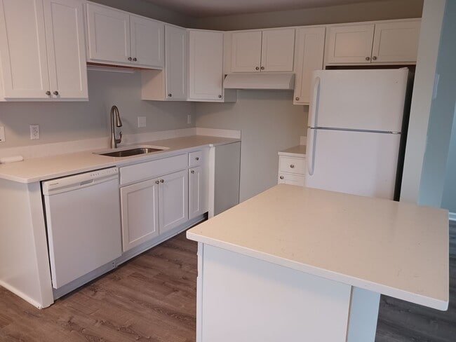 264-264 George Waterman Rd in Johnston, RI - Building Photo - Building Photo