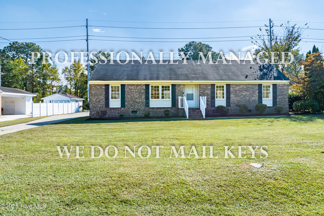 3225 Amherst Rd in Rocky Mount, NC - Building Photo