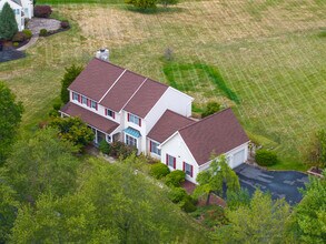 11 Endicott Ln in West Windsor Township, NJ - Building Photo - Building Photo