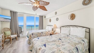 7205 Thomas Dr in Panama City Beach, FL - Building Photo - Building Photo