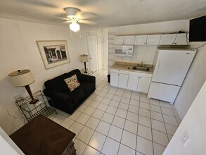 27830 Old Seaboard Rd in Bonita Springs, FL - Building Photo - Building Photo