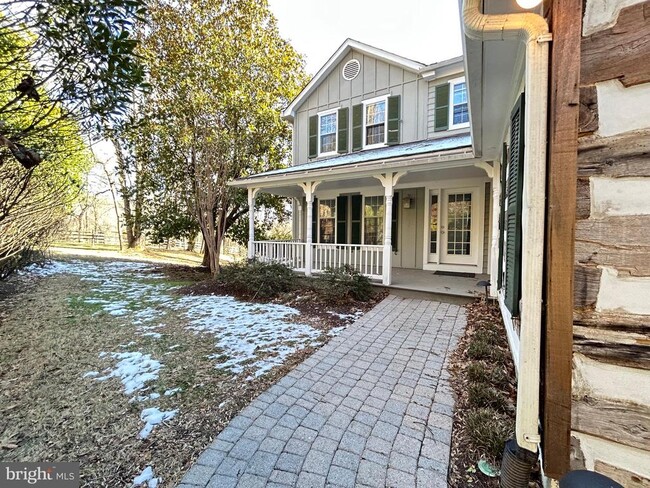 9018 Old Dominion Dr in McLean, VA - Building Photo - Building Photo