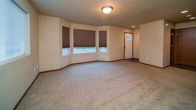 10323 67th Ave NE in Marysville, WA - Building Photo - Building Photo