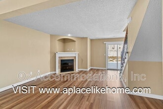 807 SW Imperial Ln in Blue Springs, MO - Building Photo - Building Photo