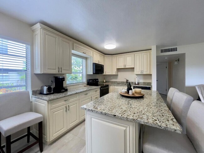 117 Flanders C in Delray Beach, FL - Building Photo - Building Photo