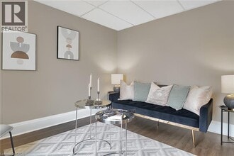 211 Dolph St N in Cambridge, ON - Building Photo - Building Photo