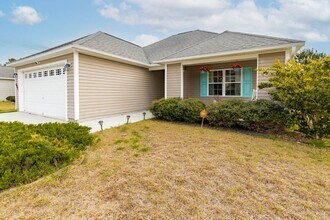 4006 W T Whitehead Dr in Jacksonville, NC - Building Photo - Building Photo