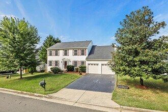 5099 Leatherback Rd in Woodbridge, VA - Building Photo - Building Photo