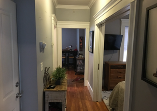 3 Grimes St, Unit 1 in Boston, MA - Foto de edificio - Building Photo