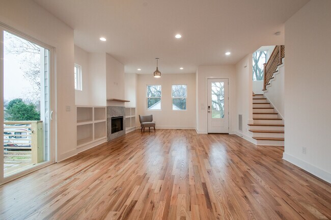 3107 Mc Combs Ave in Nashville, TN - Building Photo - Building Photo