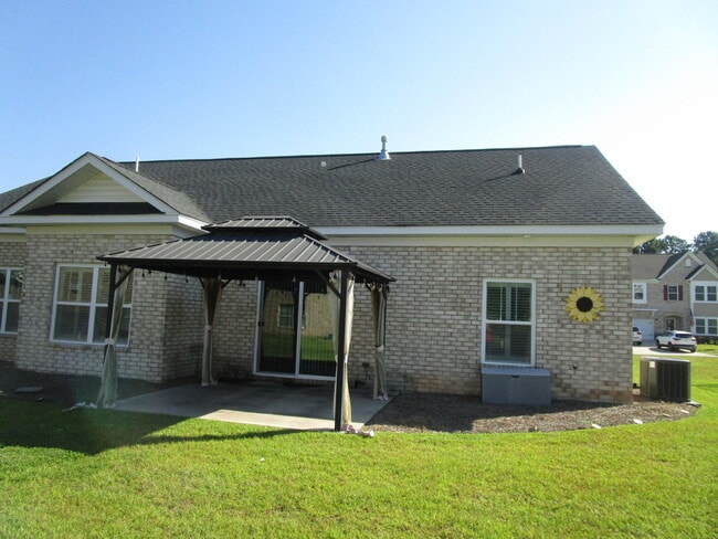 420 Kittiwake Ln in Sumter, SC - Building Photo - Building Photo