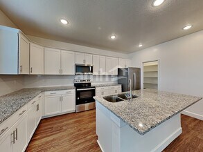1328 White St in Lehi, UT - Building Photo - Building Photo