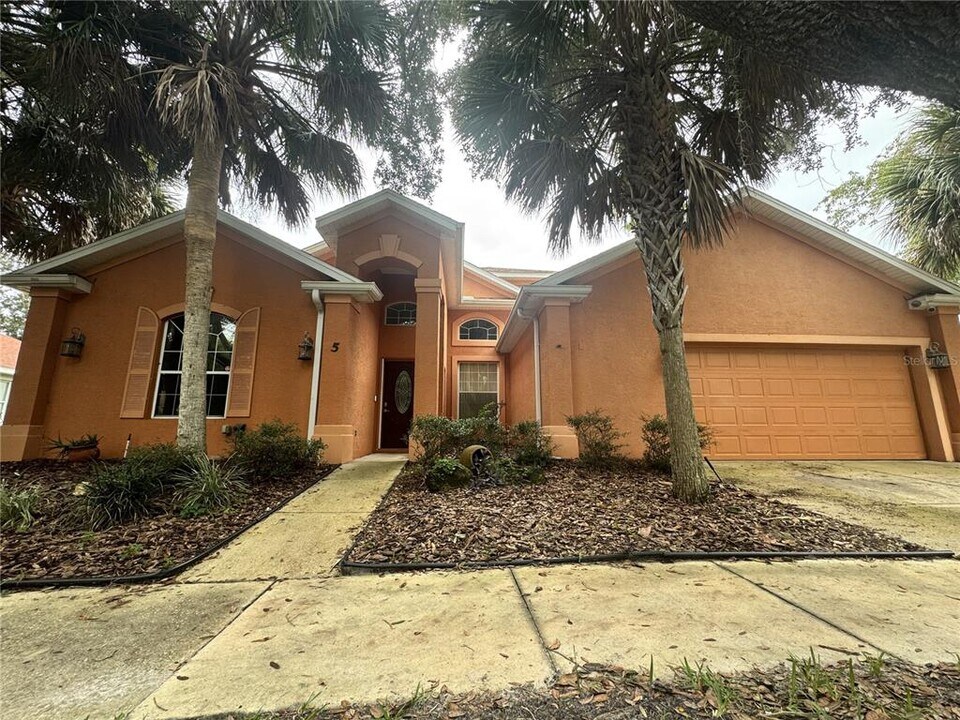 5 St Andrews Ct in Palm Coast, FL - Building Photo