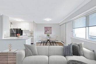 Scenic Tower in London, ON - Building Photo - Building Photo