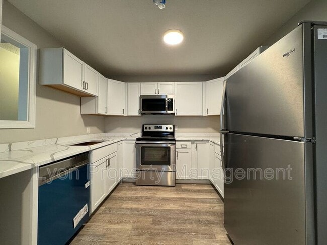 235 Weeden St in Pawtucket, RI - Building Photo - Building Photo