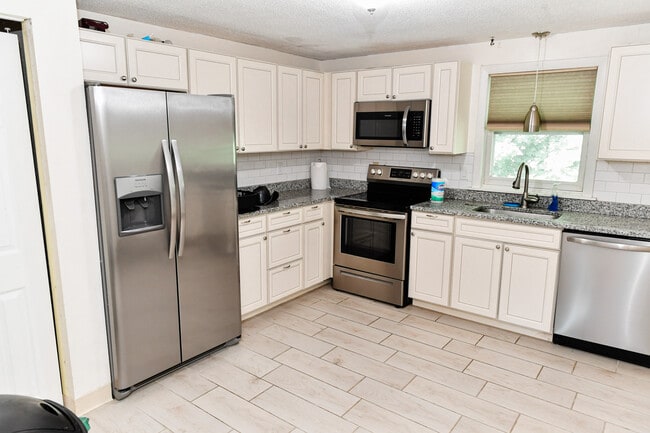 2 Atlantic Ave, Unit 4