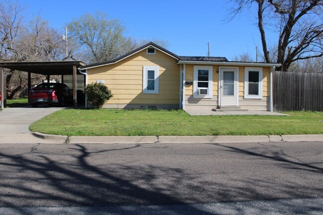 property at 512 Adair Blvd