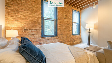 1350 N Wells St, Unit 315F.512539 in Chicago, IL - Building Photo - Building Photo