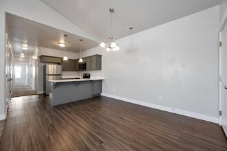 13062 Keegan Dr in Herriman, UT - Foto de edificio - Building Photo