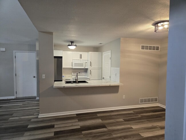 505 Eldridge St in Lawrence, KS - Building Photo - Building Photo