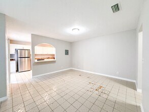 1873 N Congress Ave in West Palm Beach, FL - Building Photo - Building Photo