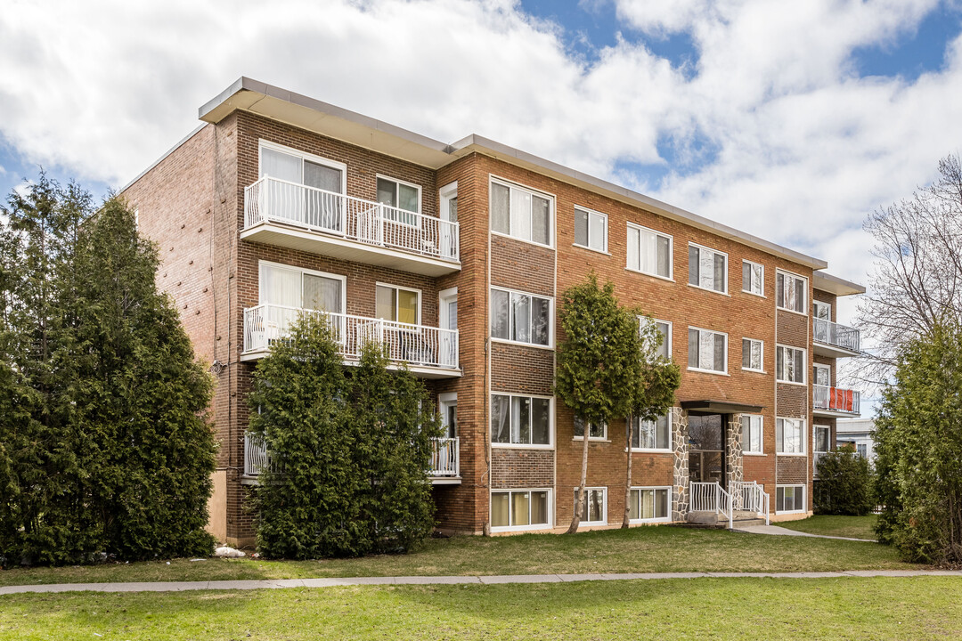 1655 Grenet St in Montréal, QC - Building Photo