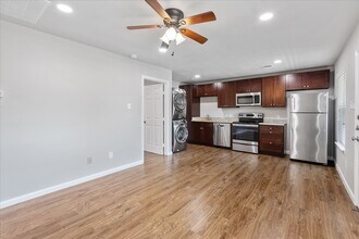 1110 W Patton St in Houston, TX - Building Photo - Building Photo