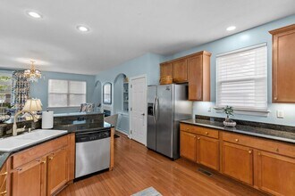 1405 Longwood Dr in Norfolk, VA - Building Photo - Building Photo