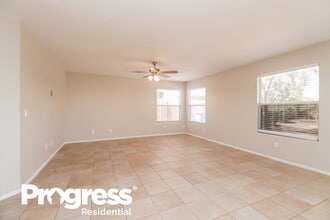 1036 W Olive Ave in Gilbert, AZ - Building Photo - Building Photo