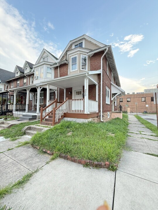 200 Nassau Pl in Norristown, PA - Building Photo