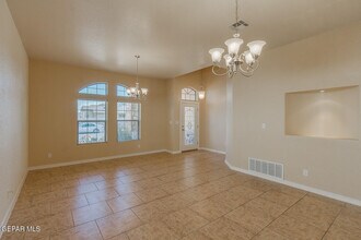 5505 Ignacio Frias Dr in El Paso, TX - Building Photo - Building Photo
