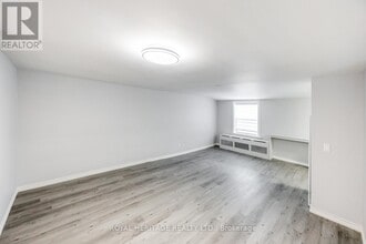 264 Division St in Cobourg, ON - Building Photo - Building Photo