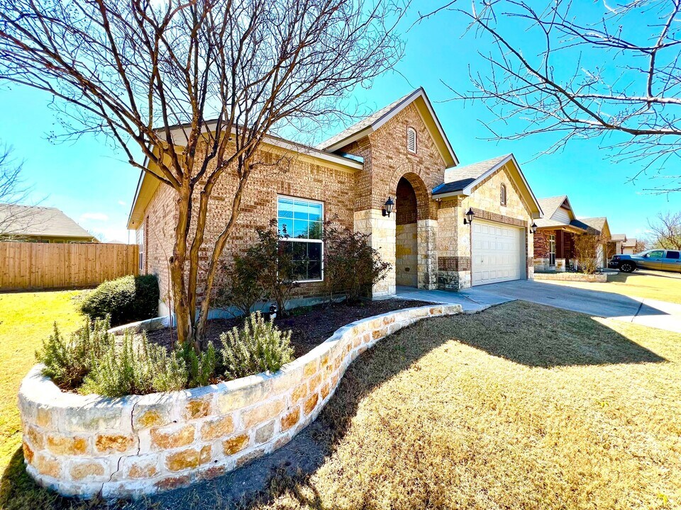 421 Coventry Dr in Temple, TX - Building Photo