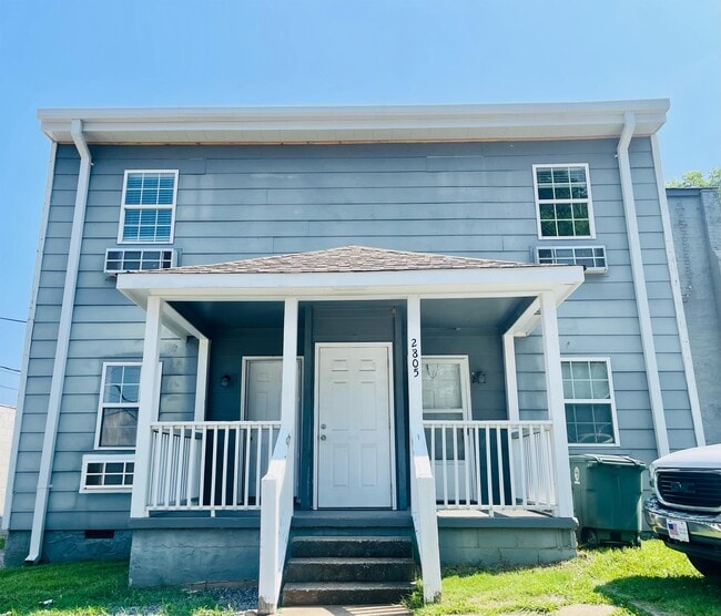 property at 2805 E 37th St