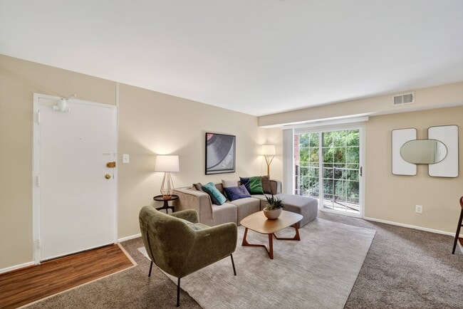 Park Naylor in Washington, DC - Building Photo - Building Photo