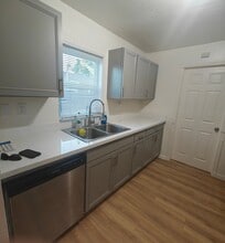 2876 34th Ave in Sacramento, CA - Building Photo - Building Photo