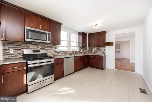 608 Bethel Ave in Aston Township, PA - Building Photo - Building Photo