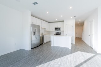 3316 Thicket St in Tavares, FL - Building Photo - Building Photo
