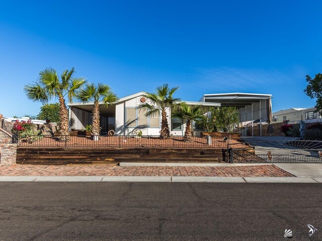 property at 13560-13550 E 50th Dr
