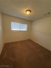 7216 Pinedale Ave in Las Vegas, NV - Building Photo - Building Photo