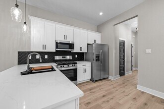 969 Reverend B J Lewis Dr in Houston, TX - Building Photo - Building Photo