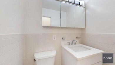 157e E 57th St in New York, NY - Building Photo - Building Photo