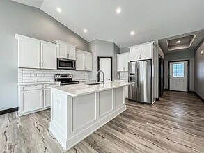 1855 NE Little Beaver Dr in Grimes, IA - Building Photo - Building Photo