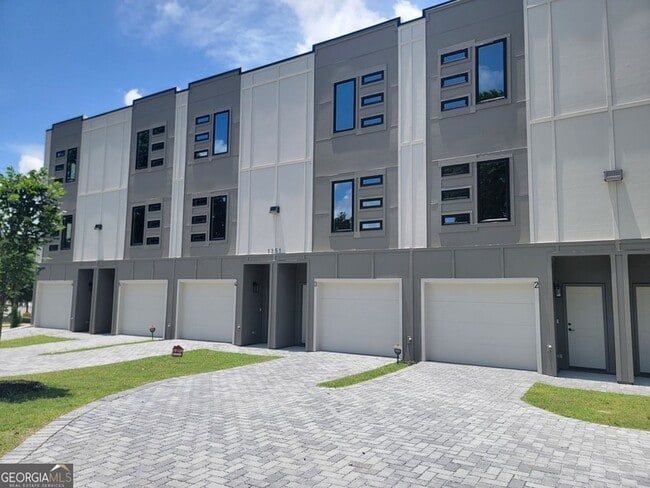 property at 1351 Brewster St SW