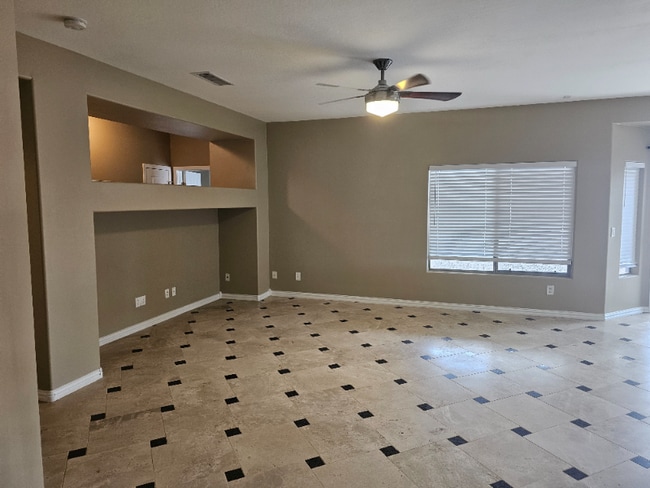 5623 S 54th Dr in Phoenix, AZ - Building Photo - Building Photo