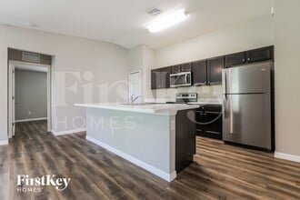 22586 Laika Ave in Port Charlotte, FL - Building Photo - Building Photo