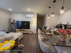 633 Main St in Dickson City, PA - Building Photo - Building Photo