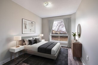 15 Millwood Crescent in Kitchener, ON - Building Photo - Building Photo